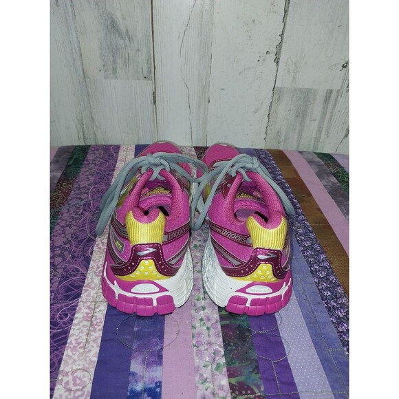 Brooks Shoes Adrenaline GTS 14 Pink & Yellow Lace up Size 5 Model#1400121D561 - Picture 7 of 10